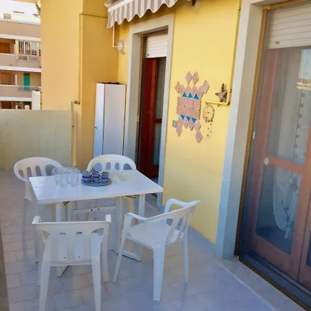 Elena Apartman